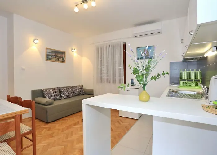 Romansa Apartment