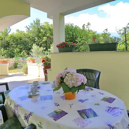 Romansa Apartment *